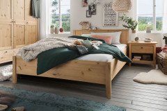 Solvita von Wohnglücklich - Landhaus-Schrank Kiefer weiß