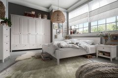 Solvita von Wohnglücklich - Landhaus-Schrank Kiefer weiß