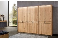 WSM 4300 von Wöstmann - Schlafzimmereinrichtung Wildeiche mit durchgehender Bauchbinde