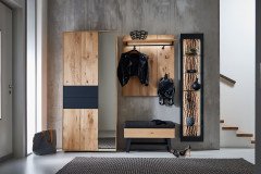 Runa von Hartmann Möbel - Garderobenständer Kerneichenstamm