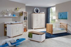 Vita von Wohnglücklich - Schlafzimmer weiß Kiefernholz