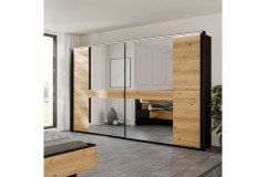 Ventura-sleeping von Rauch Black - Schwebetürenschrank Asteiche - schwarz